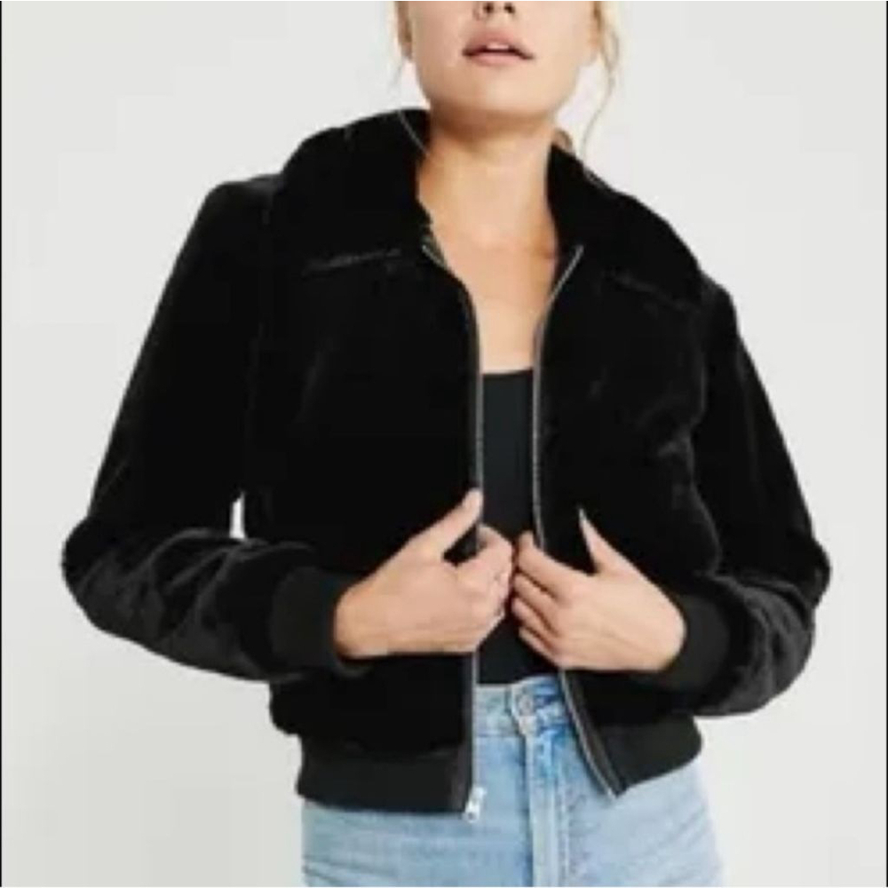 AF XS Black Faux Fur Cropped Bomber Zipper Jacket Collared Abercrombie & Fitch